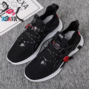 China fabrica zapatillas negras para estudiantes OEM, zapatos nuevos 2021 para hombre - Product Image 5