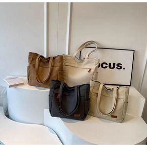 Borse a tracolla Casual semplici da donna borse a tracolla da donna di grande capacità per il pendolarismo borse portatili da donna in stile College - Product Image 6