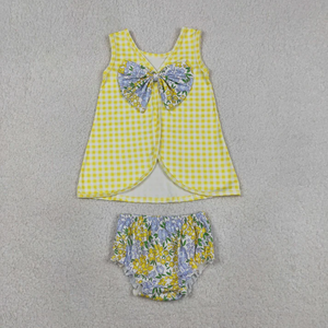 En stock Conjunto de pantalones cortos a cuadros sin mangas para bebés y niñas pequeñas, amarillo, azul, con estampado floral - Product Image 1