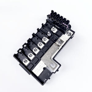 La boîte à fusibles et la boîte à fusibles de la <span class=keywords><strong>batterie</strong></span> conviennent à Volkswagen VA3 <span class=keywords><strong>Skoda</strong></span> <span class=keywords><strong>Fabia</strong></span> Rapid RABI CIT 6R0937548C - Product Image 5