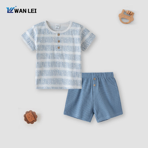 Bộ đồ bé trai 3 món gồm áo thun jersey 210gsm, áo gile và quần đùi chất liệu vải waffle, 60% <span class=keywords><strong>cotton</strong></span> 40% polyester, dành cho bé 0-2 tuổi, có thể mặc đồ đôi với cả gia đình. - Product Image 2