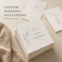 Invitation de mariage bohème neutre personnalisée, impression florale délicate avec bordure festonnée de qualité supérieure