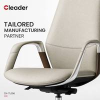 Chaise de bureau exécutive en cuir haut de gamme avec base à roulettes robuste, dossier haut, inclinable et réglable, et siège coulissant premium