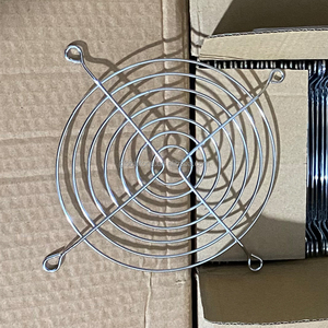 Ventola assiale in metallo Globaltone GT2-7106 da 120 mm per PC con griglia di protezione e accessori di montaggio - Product Image 6