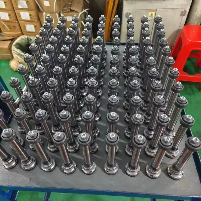 Hot Sale Good Quality Car Suspension Front Two Sided Shock Absorbe for Wuling Baojun 730 Auto Parts Image 4