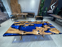 Tables de salle à manger populaires en bois de noyer massif avec design spécial en résine époxy effet rivière