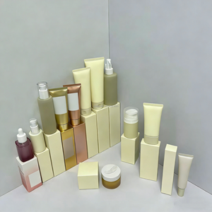 Tonique Zéro Pores OEM/ODM 250ml AHA BHA PHA Niacinamide Panthénol Exfoliant Hydratant Contrôle du Sébum Soin des Pores Lissant Tous Types de Peau - Product Image 2