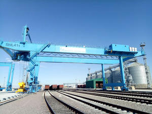 رافعة جسرية للحاويات مثبتة على السكك الحديدية بقدرة 40 طن لرفع الحاويات - Product Image 1