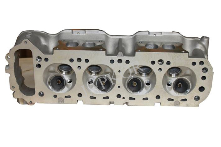 Cabeza de Cilindro Z24 Compatible con Nissan 720 D21 Pathfinder