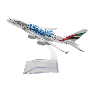 โมเดลเครื่องบิน B777 A340 <span class=keywords><strong>A380</strong></span><span class=keywords><strong>เอ</strong></span><span class=keywords><strong>มิ</strong></span><span class=keywords><strong>เร</strong></span><span class=keywords><strong>ต</strong></span><span class=keywords><strong>ส์</strong></span>โมเดล1:400สเกล Diecast ขนาด16ซม. ของเล่นที่มีความรู้เกี่ยวกับการบินโลหะผสมกับเกียร์ลงจอด - Product Image 1