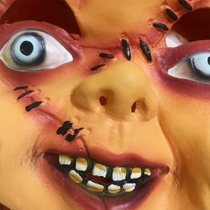 Vente flash <span class=keywords><strong>2024</strong></span>, accessoire de <span class=keywords><strong>film</strong></span>, poupée Chucky, masque en latex, costume de cosplay pour <span class=keywords><strong>Halloween</strong></span>, carnaval d'<span class=keywords><strong>Halloween</strong></span> - Product Image 3