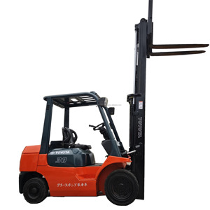 Utilisé pour chariot élévateur 3t avec déplaceur latéral à 3 niveaux, moteur diesel, capacité de 3 tonnes, usage commercial, garantie 1 an - Product Image 1