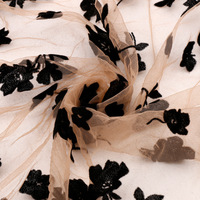 Tissu de maille de flocage personnalisé 100% tissu de maille de polyester avec tissu de flocage de fleurs pour vêtements chiffons de danse en tulle