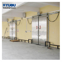 Porte intérieure de chambre froide avec certificats CE porte coulissante avec isolation PU et système coulissant lisse