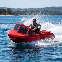 Prêt à être expédié : Jet-boat électrique rouge, type cockpit, kart aquatique, petit PWC, bateau à moteur, embarcation personnelle motorisée, ski nautique, étanche.
