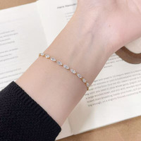 Bracciale Minimalista in Oro Giallo 18K con Diamanti Sintetici Taglio Marquise, Regolabile, Gioielleria Fine da Designer per Donne