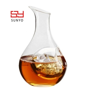 Carafe à <span class=keywords><strong>whisky</strong></span> et à vin en verre japonais classique, faite à la main et personnalisée, avec poche à glace, carafe à saké froide, carafe à saké - Product Image 1