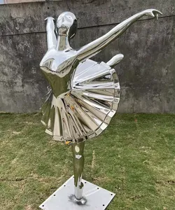 Specchio a grandezza naturale in acciaio inox lucido danza Ballerina ragazza scultura all'aperto Hotel scultura altre decorazioni di nozze