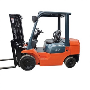 Chariot élévateur Toyota d'occasion 2,5 tonnes à bas prix, très demandé, avec moteur et boîte de vitesses – Rapports et inspection vidéo fournis - Product Image 1