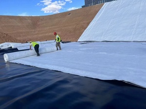 0.5mm LLDPE geomembrana rivestimento per discarica 80 Mil lisci HDPE geomembrana fornitore fodera per <span class=keywords><strong>laghetto</strong></span> decorativo all'ingrosso - Product Image 3