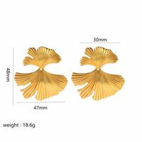 Anting-anting gantung baja tahan karat bergaya Instagram lintas batas, desain bunga, untuk wanita, pernyataan gaya yang berani, mewah, lapisan titanium emas 18K, cocok untuk pesta