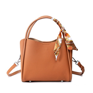 Bolso de Hombro Bellmont para Mujer, Elegante, Marca 5A, con Logotipo Metálico en Colores Populares, Diseño de Lujo, Estilo Personalizado, Venta al Por Mayor - Product Image 2