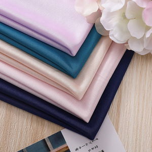 Bán buôn 100% polyester lót vải 120gsm 75D sáng bóng Jersey Trọng lượng nhẹ sợi ngang dệt kim slub cho cậu bé/cô gái Hàng may mặc đồng bằng nhuộm - Product Image 1
