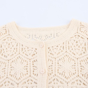 Cárdigan de punto beige con estampado floral y cuello redondo para mujer, de manga larga, abotonado, informal, transpirable y cálido para otoño. - Product Image 3