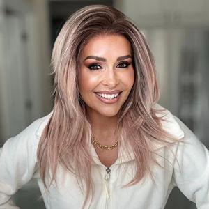 Perruques synthétiques 13x4 couleur abricot, résistantes à la chaleur, avec dentelle transparente, pour femmes blanches – Meilleures ventes - Product Image 1