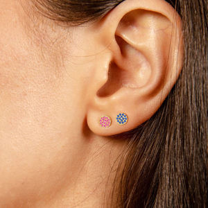 أقراط دائرية من الفولاذ المقاوم للصدأ مطلية بالذهب عيار 14 قيراط مع أحجار زركونيا مكعبة 5 ملم، أقراط من التيتانيوم مع أحجار الزركون لـ12 شهرًا - Product Image 5