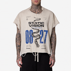 <span class=keywords><strong>T</strong></span>-<span class=keywords><strong>shirt</strong></span> da uomo streetwear personalizzata effetto distressed con grafica serpente vintage, orlo grezzo, oversize, <span class=keywords><strong>stampa</strong></span> <span class=keywords><strong>digitale</strong></span> e maniche tagliate - Product Image 1