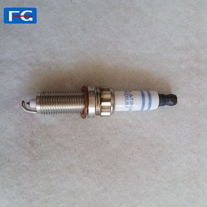 Bujía de Iridio de la Mejor Calidad ZR5TPP33-S 12120037582 para Motor de Automóvil 530Li 530i X3 X5 X6 <span class=keywords><strong>E46</strong></span> E70N E71 523 N52 - Product Image 4