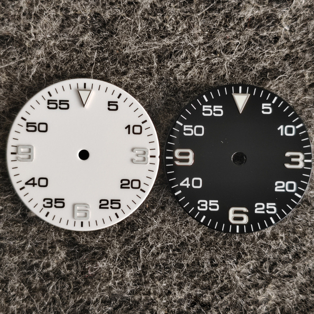 The Watch Features a 29.2mm Luminous Dial in 369 Green, Suitable for the 8215 Series and 2813 Movements.