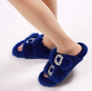 Logo personalizzato di colore rosa moda scivoli di pelliccia di inverno casa ragazze fuori pelliccia di visone pantofola all'interno di Trending pantofole per le donne piatte - Product Image 2