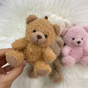 Llavero de peluche de oso de peluche súper suave personalizado pequeño con relleno de algodón PP y forro de malla lavada para cumpleaños - Product Image 4