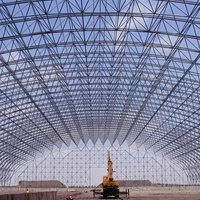 Structure en acier industrielle à ossature spatiale, grande portée, toit arqué, hangar de stockage de charbon