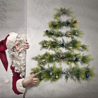 Ensemble d'arbres de Noël artificiels à suspendre au mur, décorations murales colorées avec boules de Noël