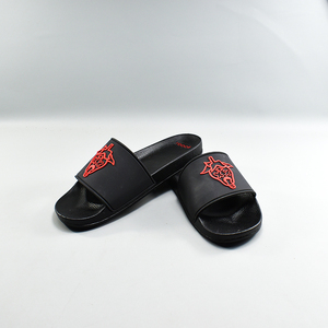 Nouvelles pantoufles de football personnalisées en plein air pour hommes, semelle en PU souple, impression personnalisée du logo, pantoufles - Product Image 4
