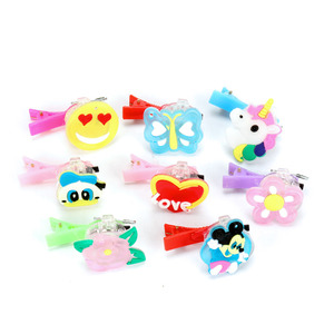 Barrettes lumineuses en caoutchouc souple, dessins animés, clignotantes, pour enfants et filles - Product Image 3
