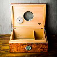 Humidor de puros de madera de granada OEM caja de cedro con tragaluz circular de vidrio higrometro digital frontal