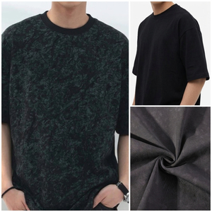 Tee-shirt confortable à bas prix avec du coton de qualité supérieure-Parfait pour un usage quotidien et des sorties décontractées T-shirts élégants à pois - Product Image 3