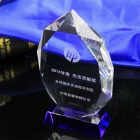 Vente en gros Guangzhou personnalisé K9 Sublimation Base bleue Diamant Face Crystal Award Trophée Plaque Grande Sculpture d'animaux au laser