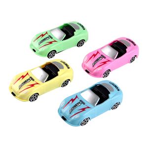 <span class=keywords><strong>Acheter</strong></span> en direct Fabricant de jouets coloré de haute qualité à bon prix Petit jouet en plastique Voitures de course pour cadeau promotionnel gratuit - Product Image 5