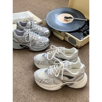 Baskets Chunky Dad pour femmes, gris et blanc, à blocs de couleur, en maille respirante, à plateforme rehaussante, antidérapantes, pour la marche et le sport décontracté
