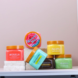 Gommage exfoliant au sucre et au <span class=keywords><strong>sel</strong></span> infusé aux herbes et à la vitamine C, parfumé aux fruits, éclaircissant, nettoyant, rafraîchissant pour la peau de poulet - Product Image 6