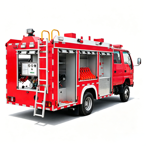 Camion de pompiers tout-terrain ISUZU 4x4 avec réservoir d'eau de 2000 L, véhicule de sauvetage pour la lutte contre les incendies forestiers - Product Image 1