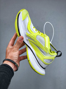 Zapatillas deportivas de malla para hombre de alta calidad, transpirables y ligeras, con personalización de logotipo de diseñador. - Product Image 2