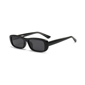 Lunettes de soleil polarisées à petite monture carrée pour femmes, nouvelle mode, noires, verres UV400 TAC, monture en plastique et en métal, KS 3927 - Product Image 1