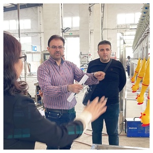 Eruis <span class=keywords><strong>Halal</strong></span> 300 Abattage de poulet <span class=keywords><strong>Meilleur</strong></span> prix Fabricant de matériel d'abattage de poulet Boucher et abattoirs - Product Image 3