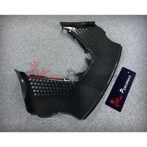 Grille de refroidissement du compartiment moteur en fibre de carbone à motif d'usine SF90 pour <span class=keywords><strong>Ferrari</strong></span> SF90 - Product Image 5